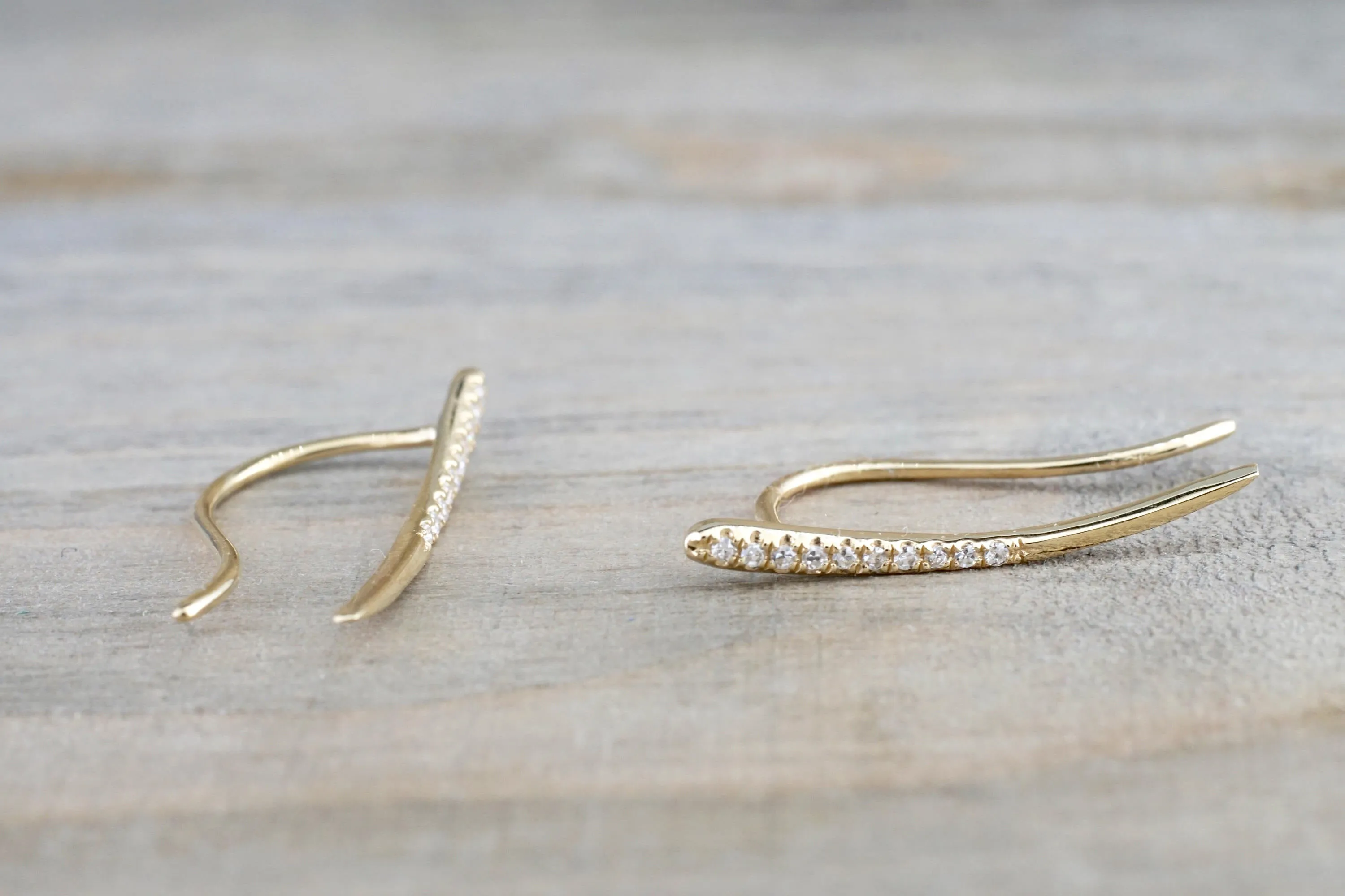 14k Yellow Gold Diamond Bar Cuff Curve Earring Studs Stud Hook