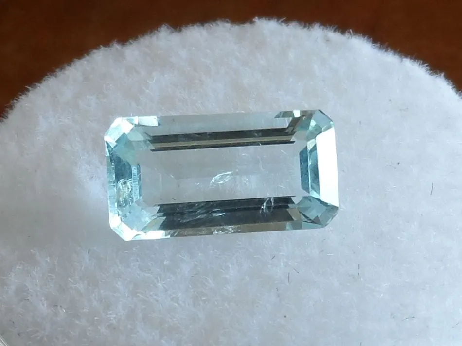 1.70 CTS EMERALD/BAGUETTE CUT AQUAMARINE GEM