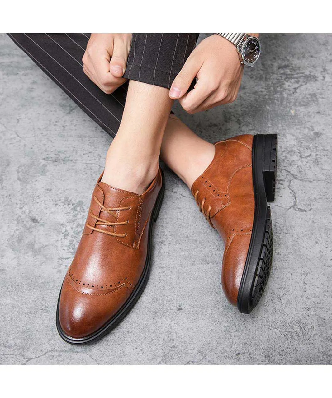 Brown brogue leather derby dress shoe curved toe