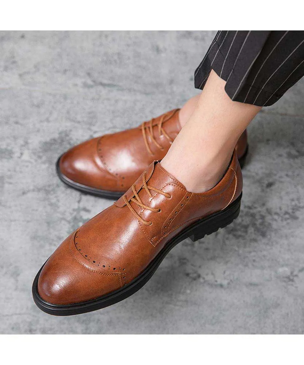 Brown brogue leather derby dress shoe curved toe