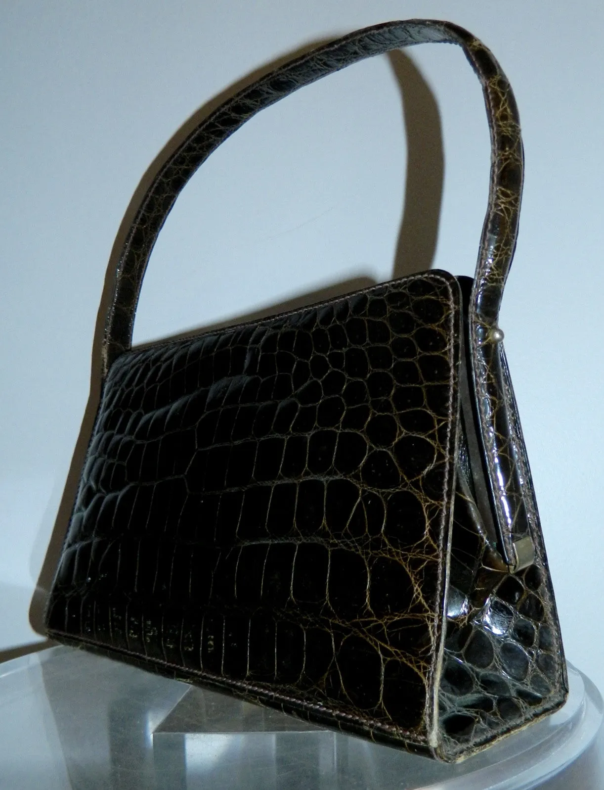 glossy brown crocodile handbag vintage 1940s Saks Fifth Avenue French made purse