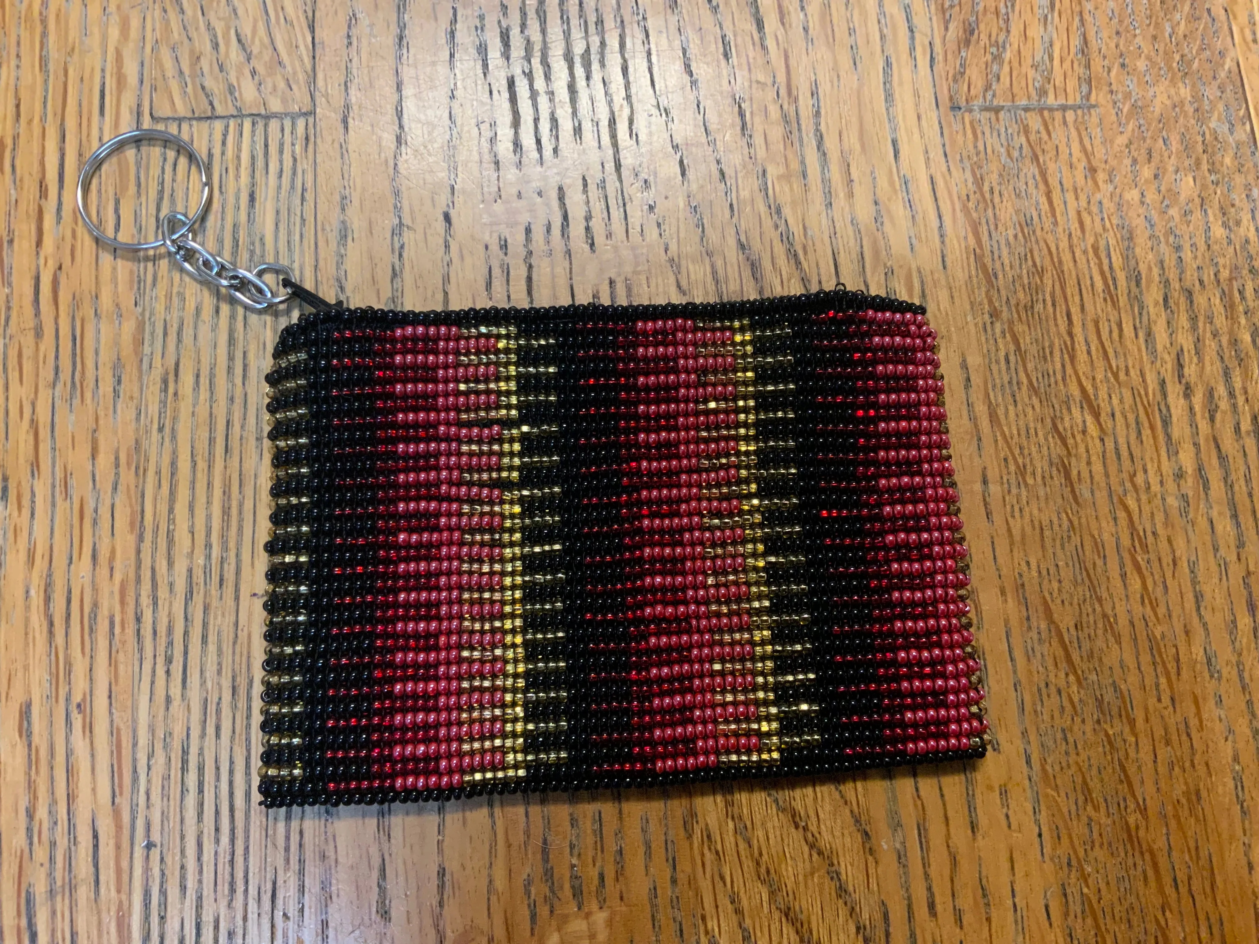 Guatemalan handcrafted glass seed bead change purse, 3” x 4.5”. BZ403