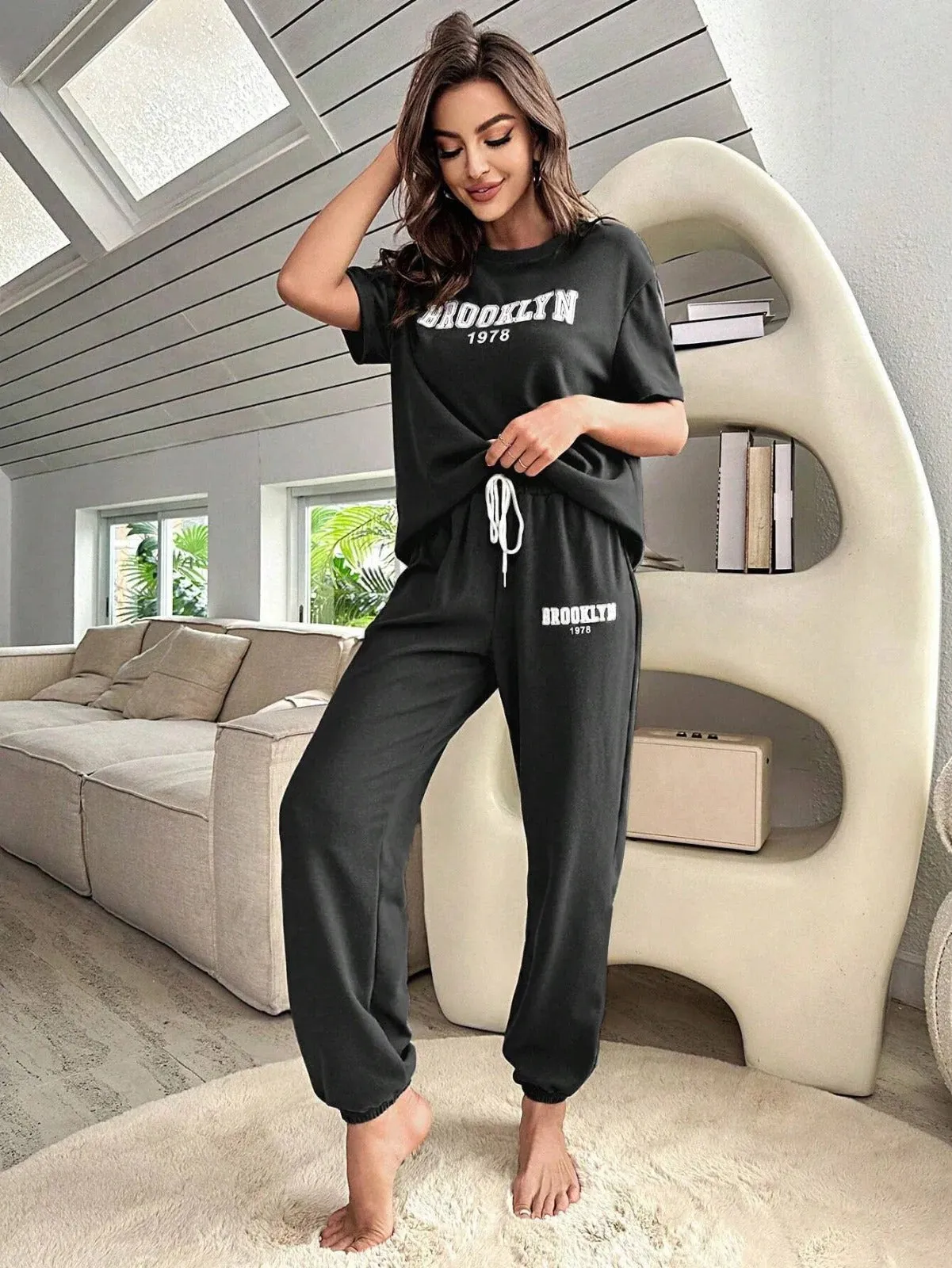 LETTER GRAPHIC DROP SHOULDER TEE & DRAWSTRING WAIST PANT