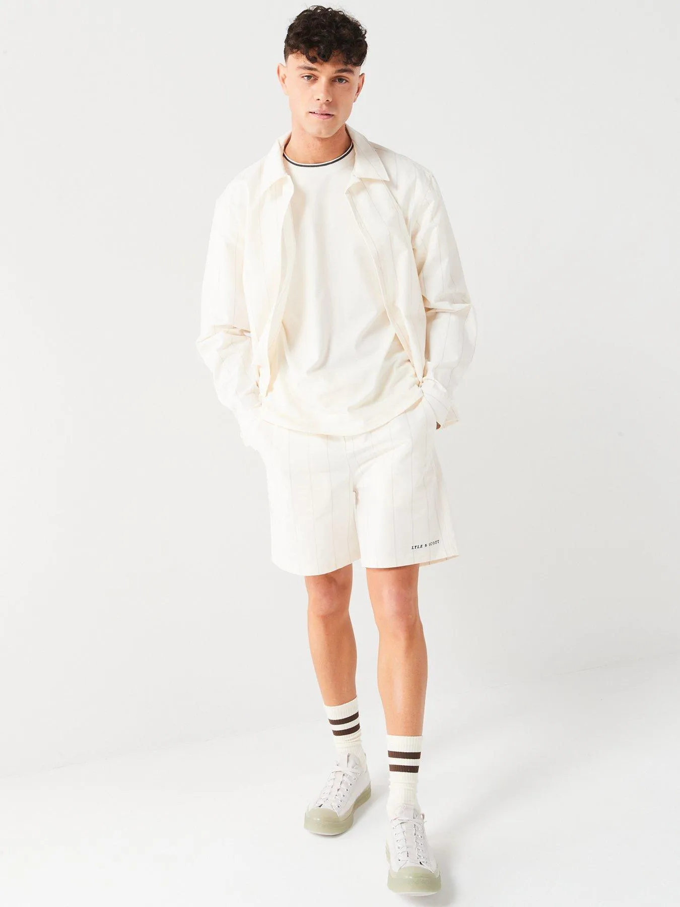 Lyle & Scott Pinstripe Shorts - Off White