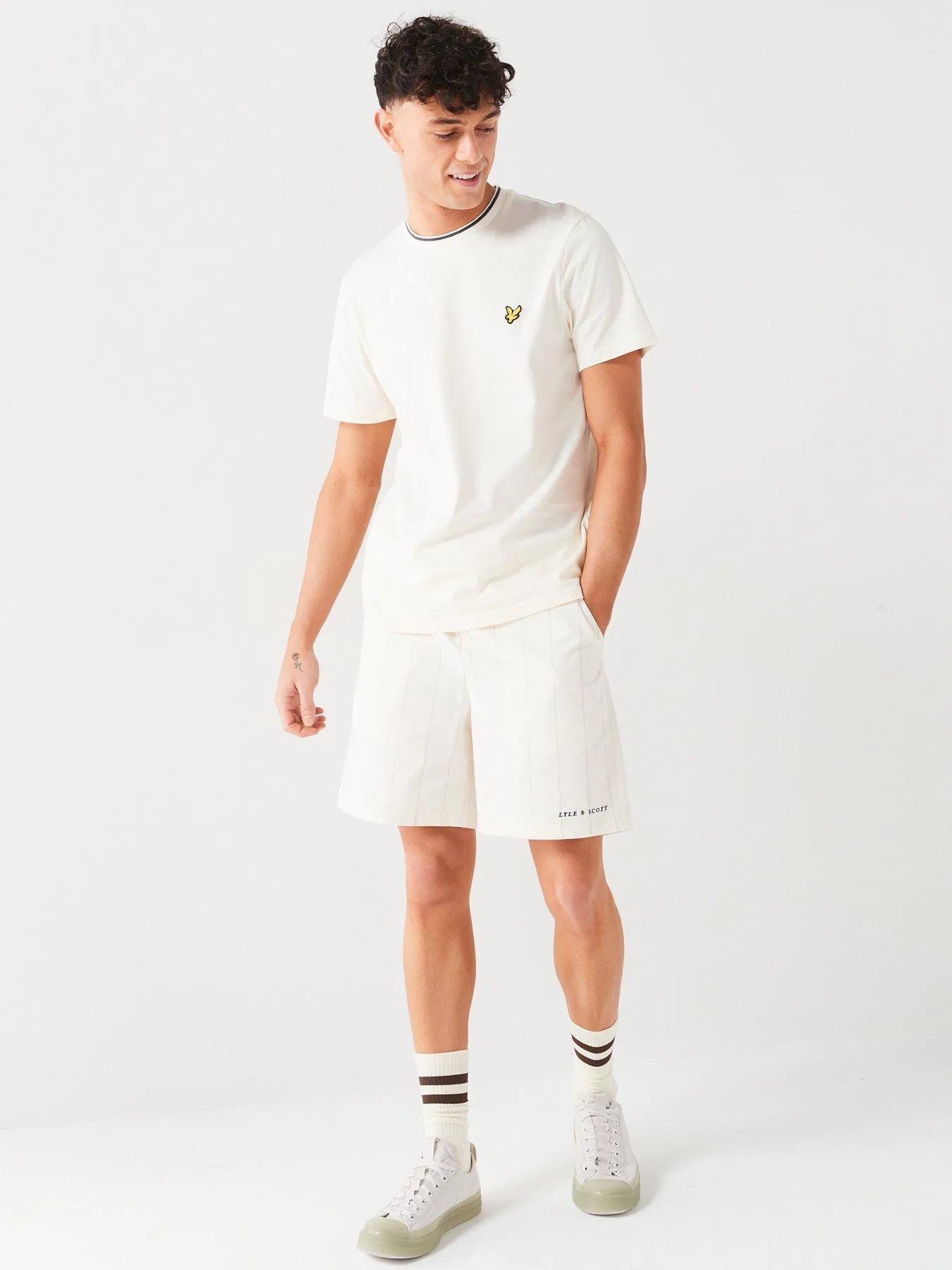 Lyle & Scott Pinstripe Shorts - Off White