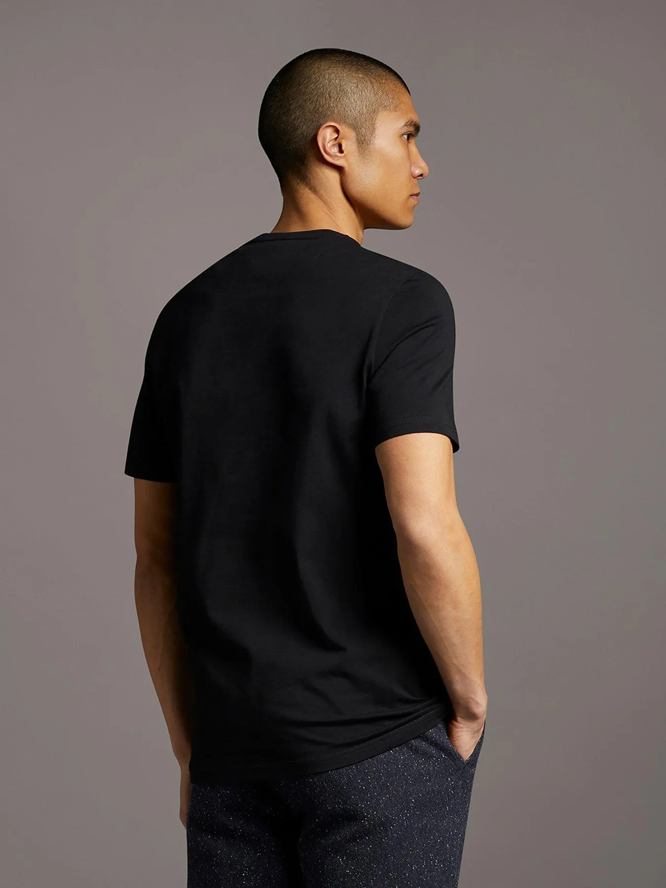 Lyle & Scott Regular Fit Plain T-Shirt - Black