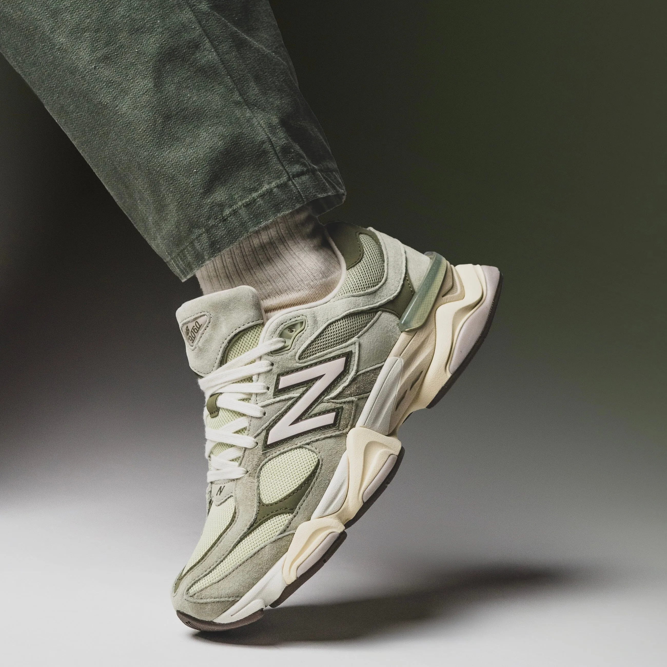 MENS New Balance | 9060  OLIVINE