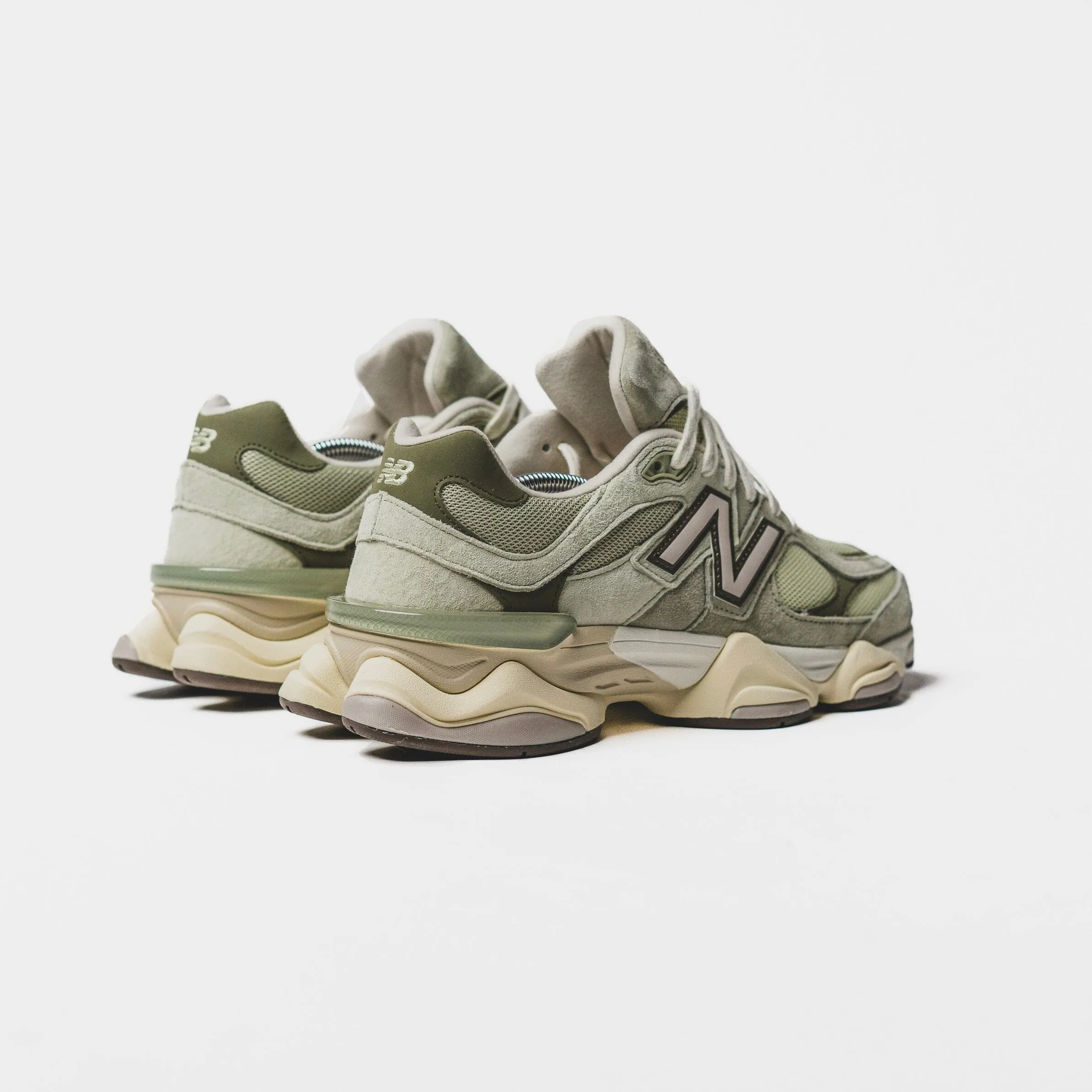 MENS New Balance | 9060  OLIVINE