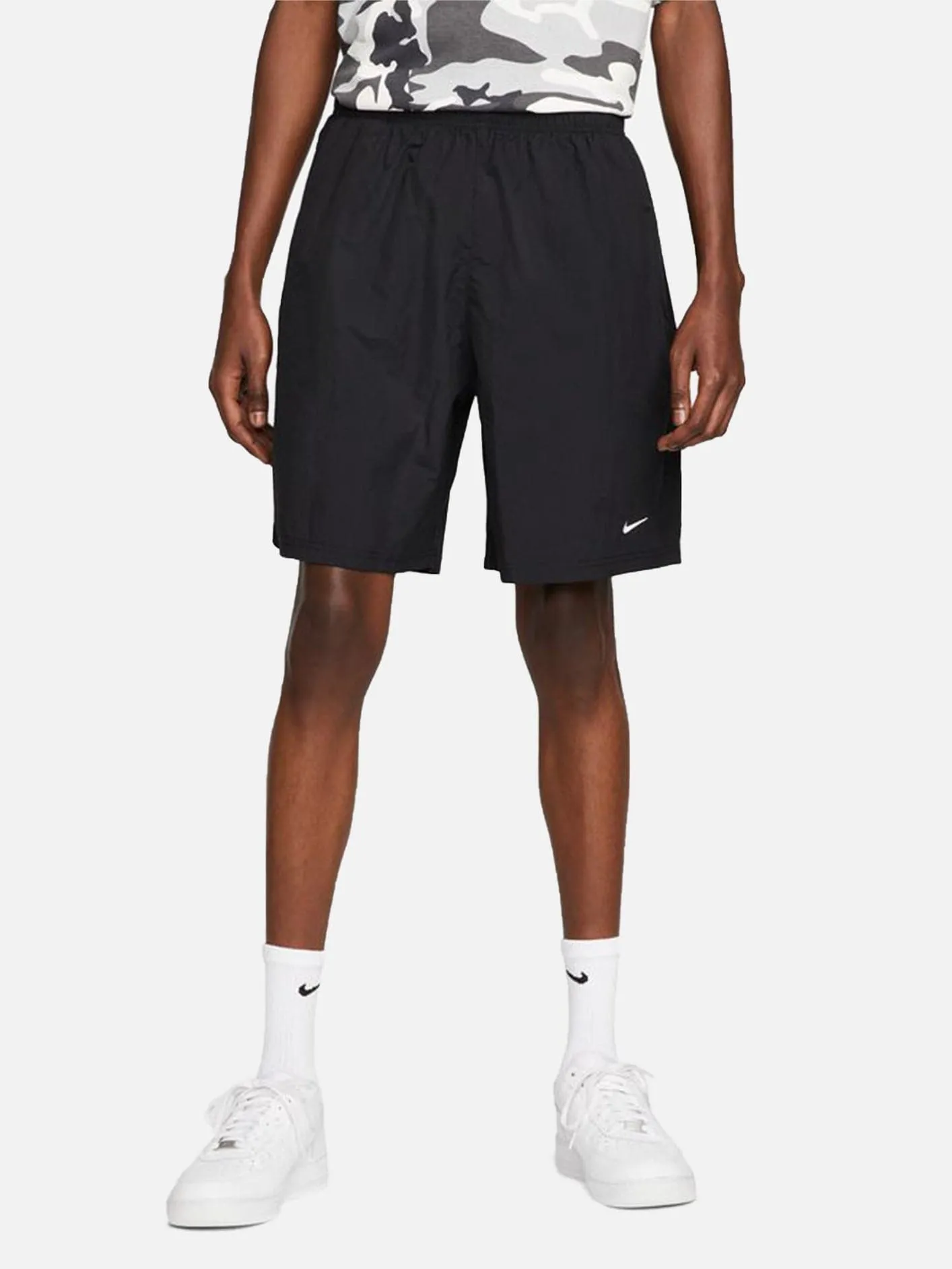 NIKE Solo Swoosh Woven Short