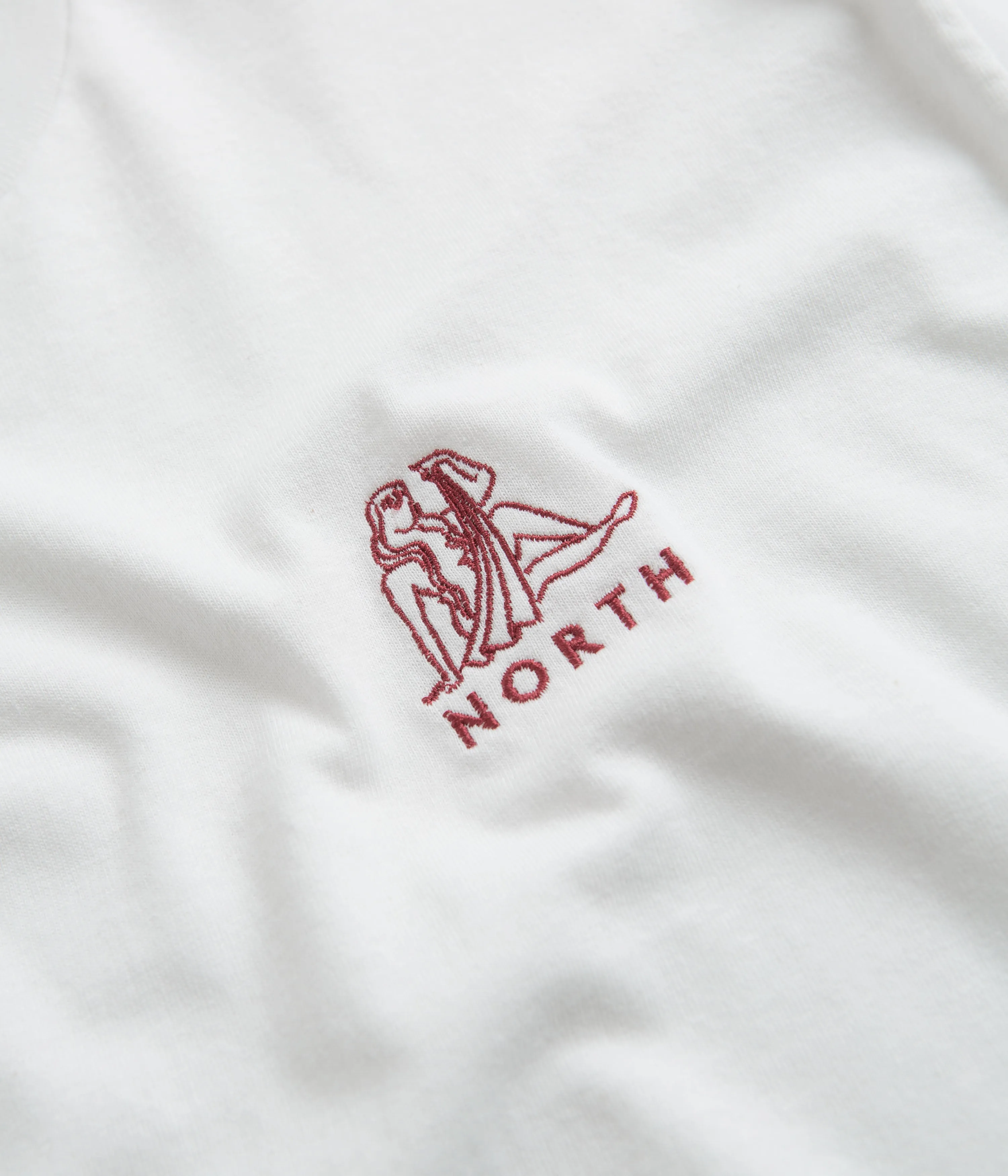 North Zodiac Logo Embroidered T-Shirt - White / Burgundy