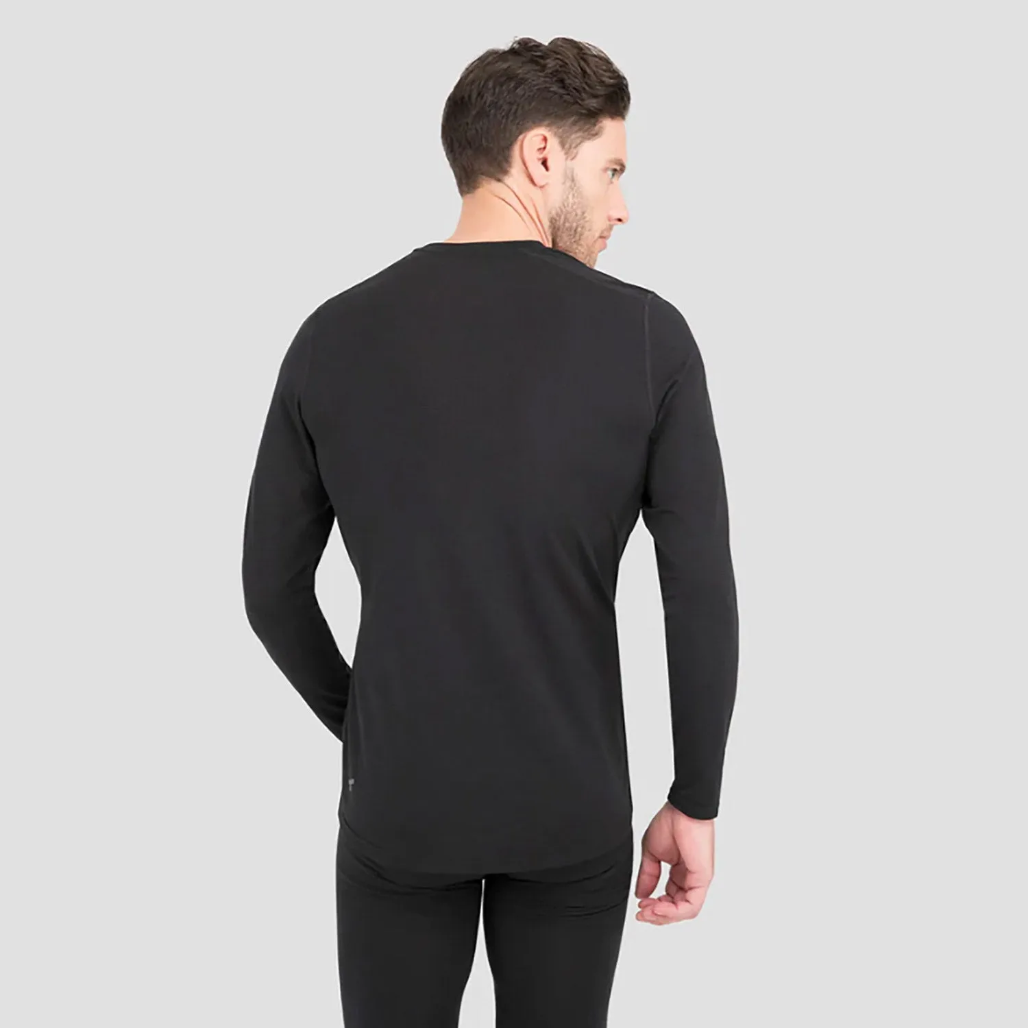 Terramar Men's Transport Lightweight Performance Long Sleeve Crew Top