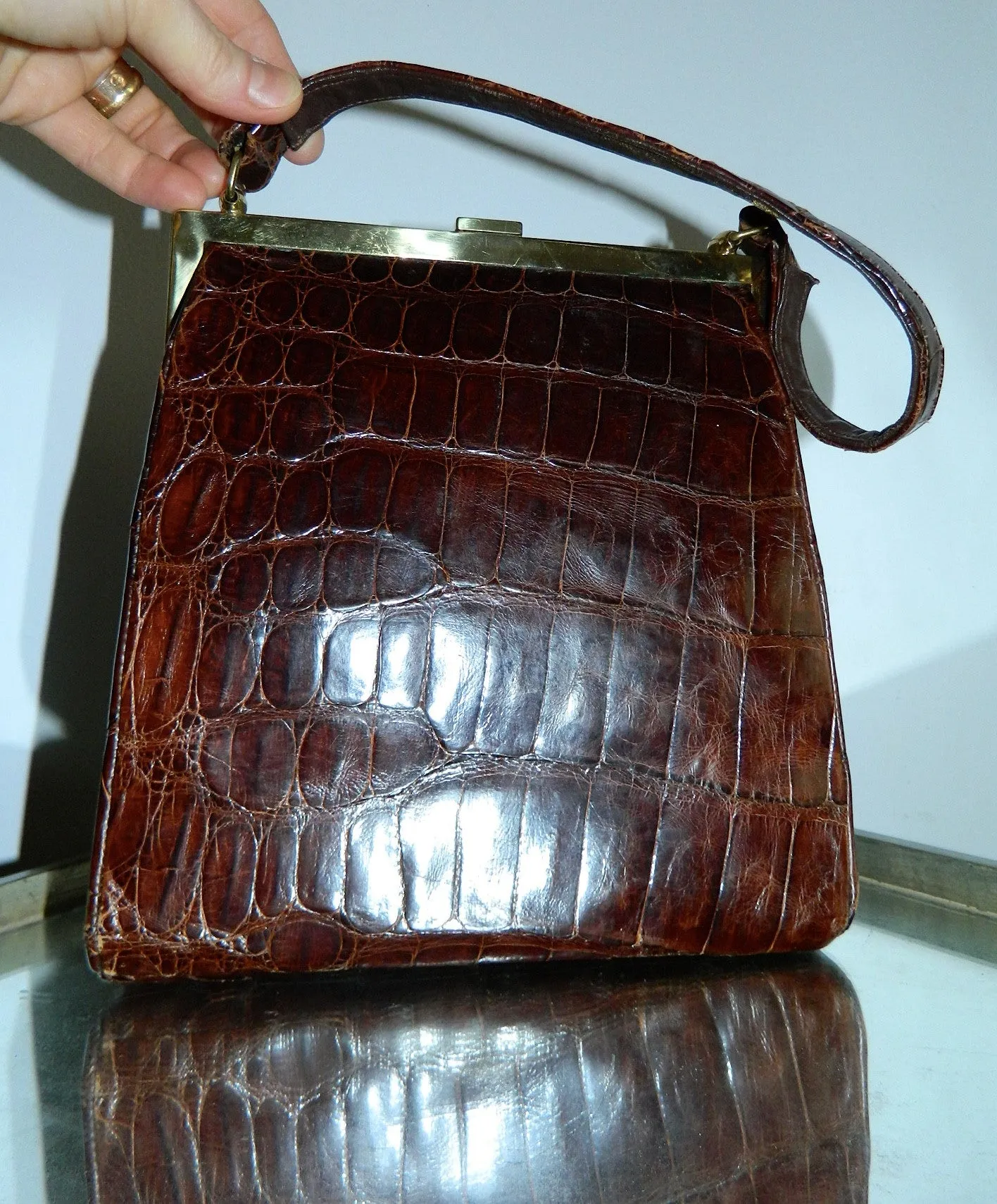 vintage 1960s brown ALLIGATOR handbag gold frame purse