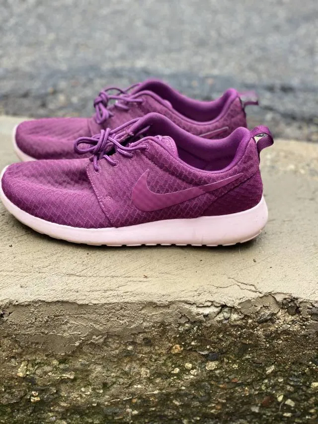 Women’s nike roshe run