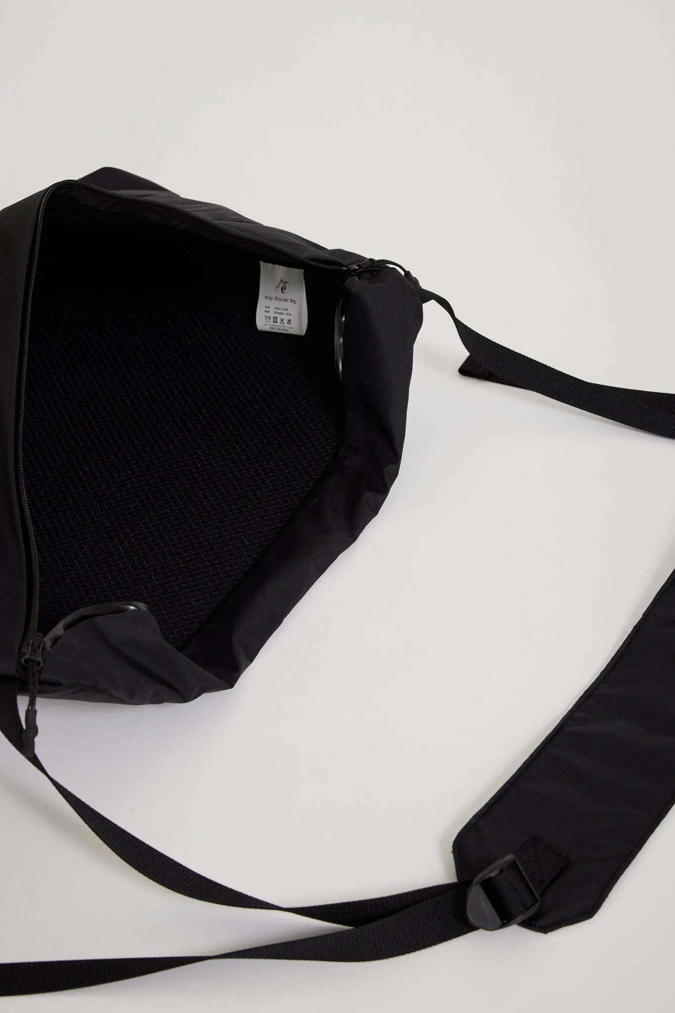 Wrap Shoulder Bag Black